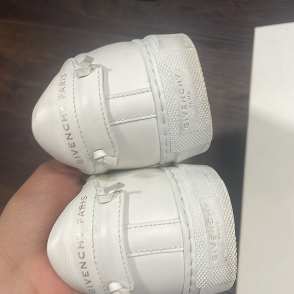 Givenchy Sneakers - Picture 4 of 4